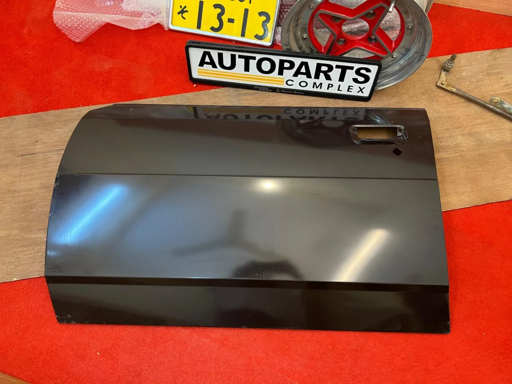 Front-Left Outside Door Panel Skin For Corolla (1)