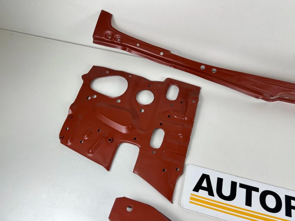 Corolla 1980 1981 Radiator and Headlights Assembly Support panel (3)