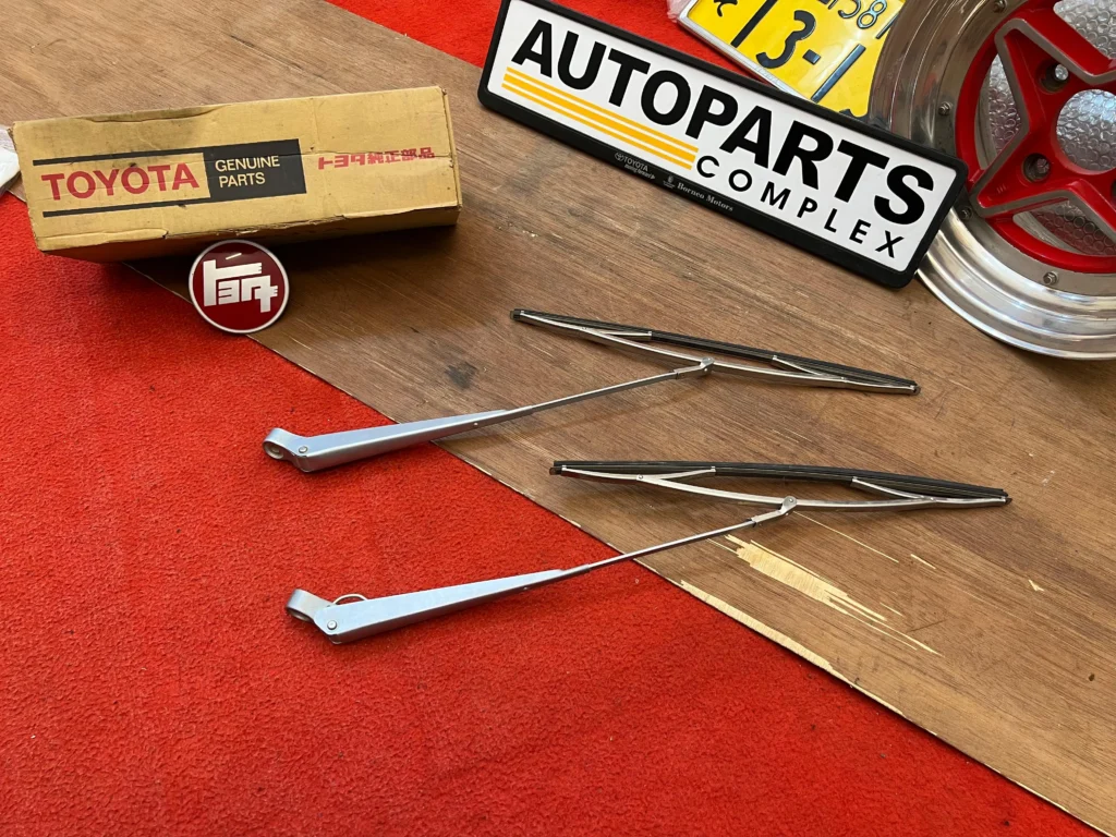 Windshield Wiper Arm Assembly For corolla 1