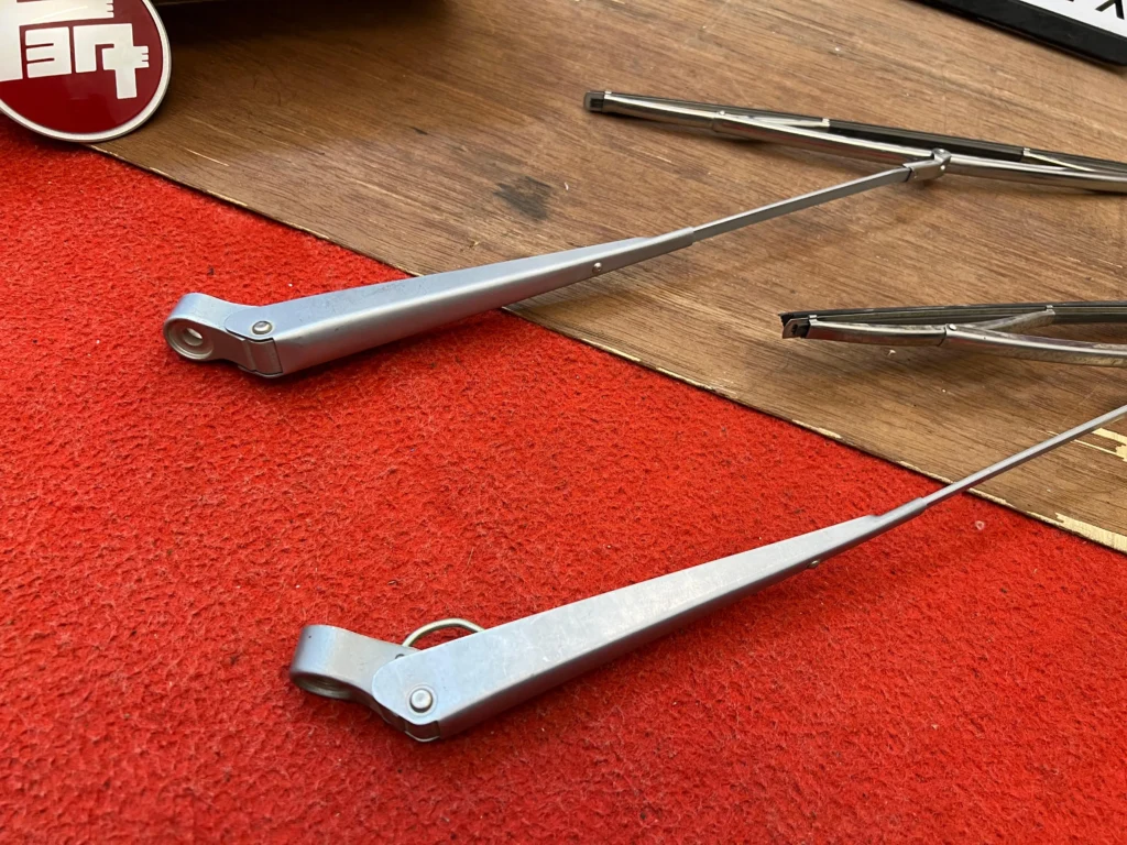 Windshield Wiper Arm Assembly For corolla 2