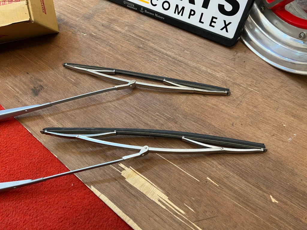 Windshield Wiper Arm Assembly For corolla 3