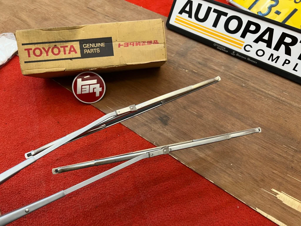 Windshield Wiper Arm Assembly For corolla 4