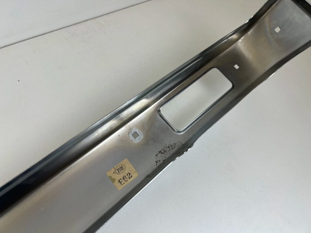 Corolla 1980 - 1983 (liftbackhardtopcoupe) Front chrome bumper (1)