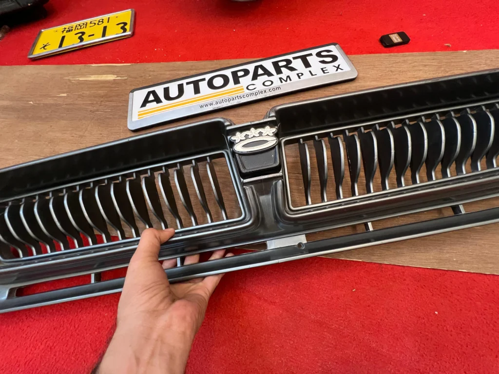 Corolla ke30 Ke35 1975-79 Front Grille (8)