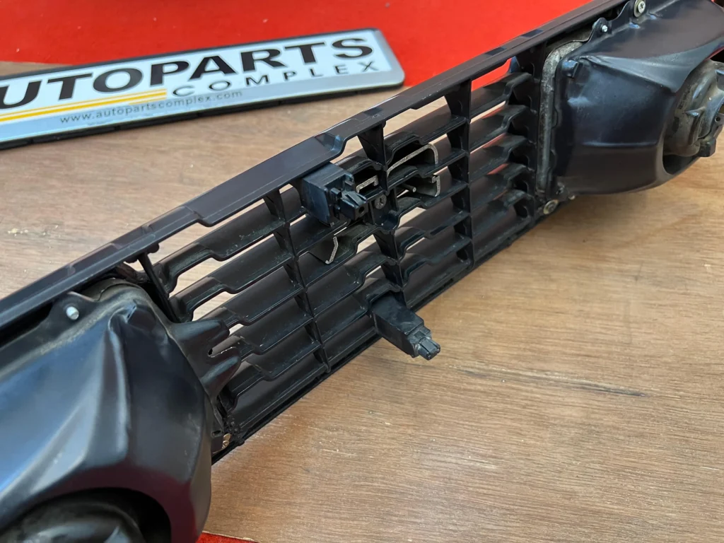 Corolla 1982 1983 JDM Hella Grille KE70 TE72 AE70 (1)