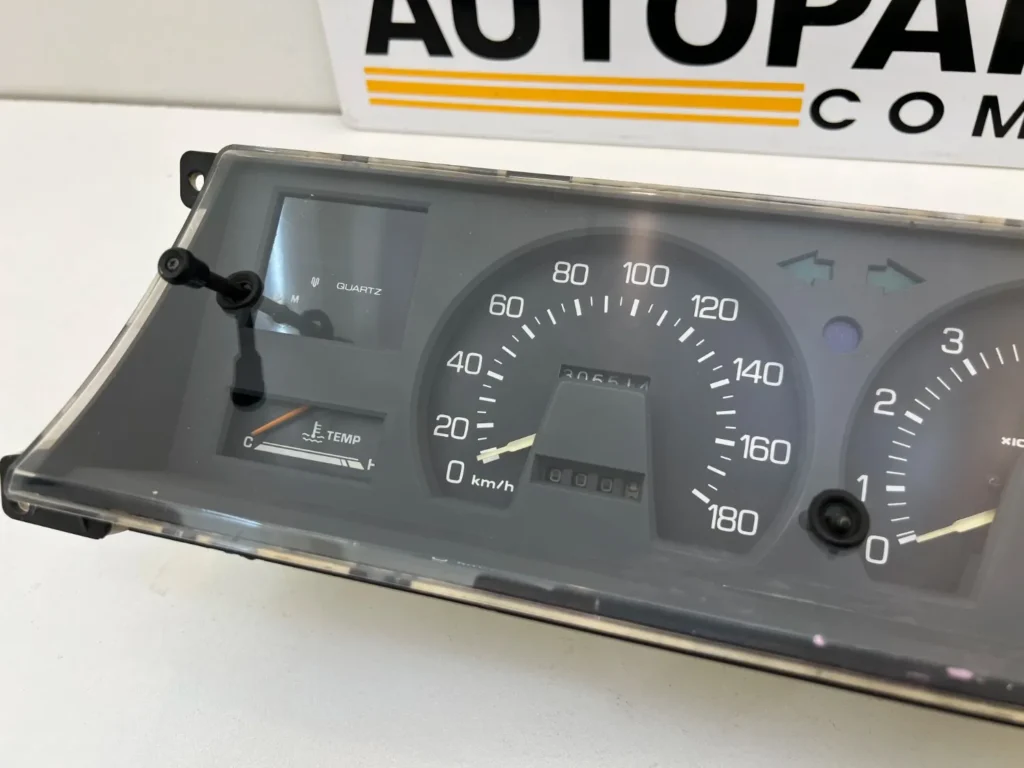 Corolla 1982 1983 Rev cluster JDM OEM (7)