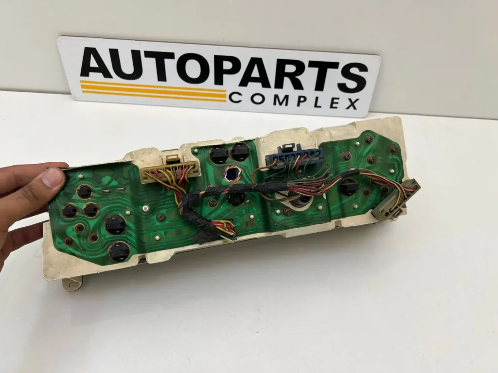 Corolla 1982 1983 Rev cluster JDM OEM (9)