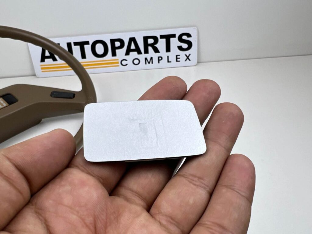 Corolla 1980 - 1983 Ke70 Te72 Steering wheel C badge (5)