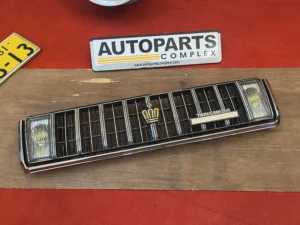 Crown 1983 - 1987 hardtop grille gs121 ms123 ms125 (2)