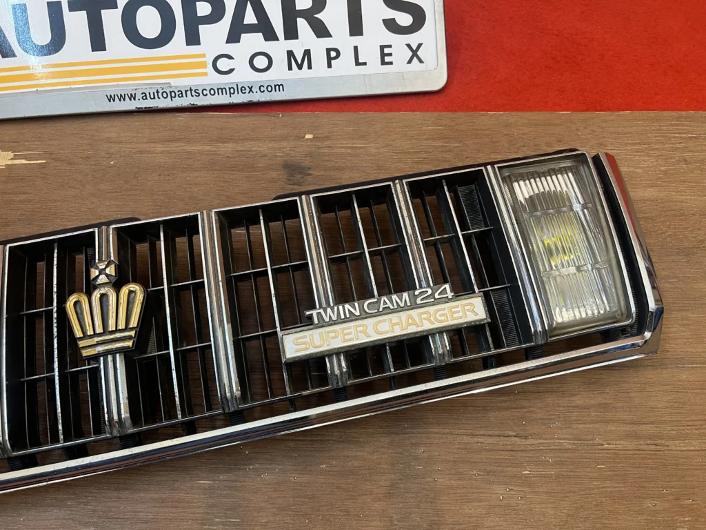 Crown 1983 - 1987 hardtop grille gs121 ms123 ms125 (4)