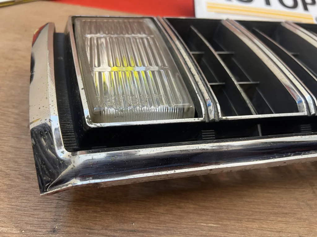 Crown 1983 - 1987 hardtop grille gs121 ms123 ms125 (9)