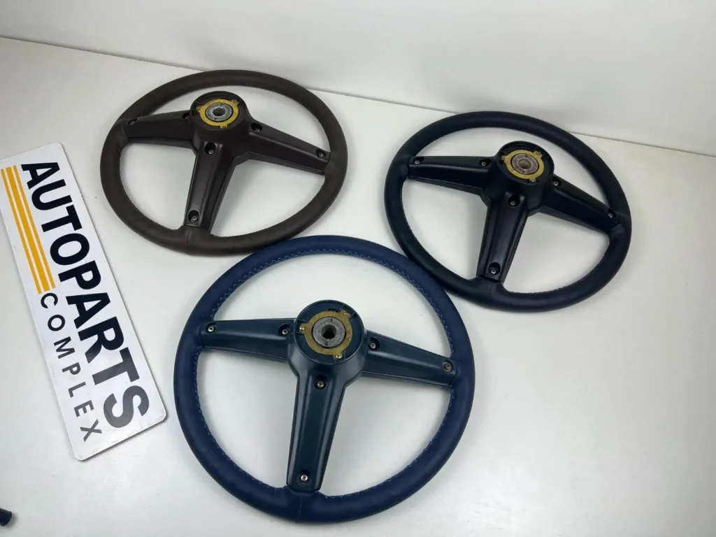Hilux Pickup 1979 - 1983 3 spokes steering wheel leather stitched (10)