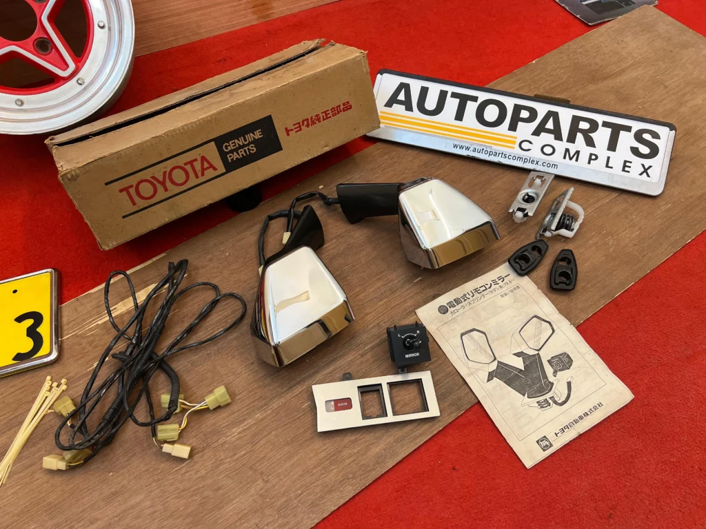 NOS OEM JDM Chrome fender mirrors (2)