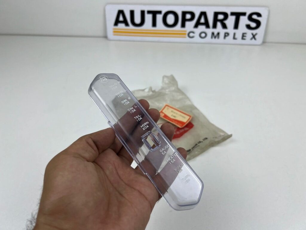 Fuse box cover Toyota corona RT40 RT43 RT46 (2)
