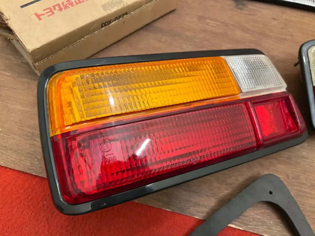 Starlet kp60 kp61 mk1 mk2 NOS OEM Tail Lights (3)