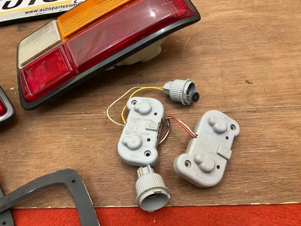 Starlet kp60 kp61 mk1 mk2 NOS OEM Tail Lights (7)
