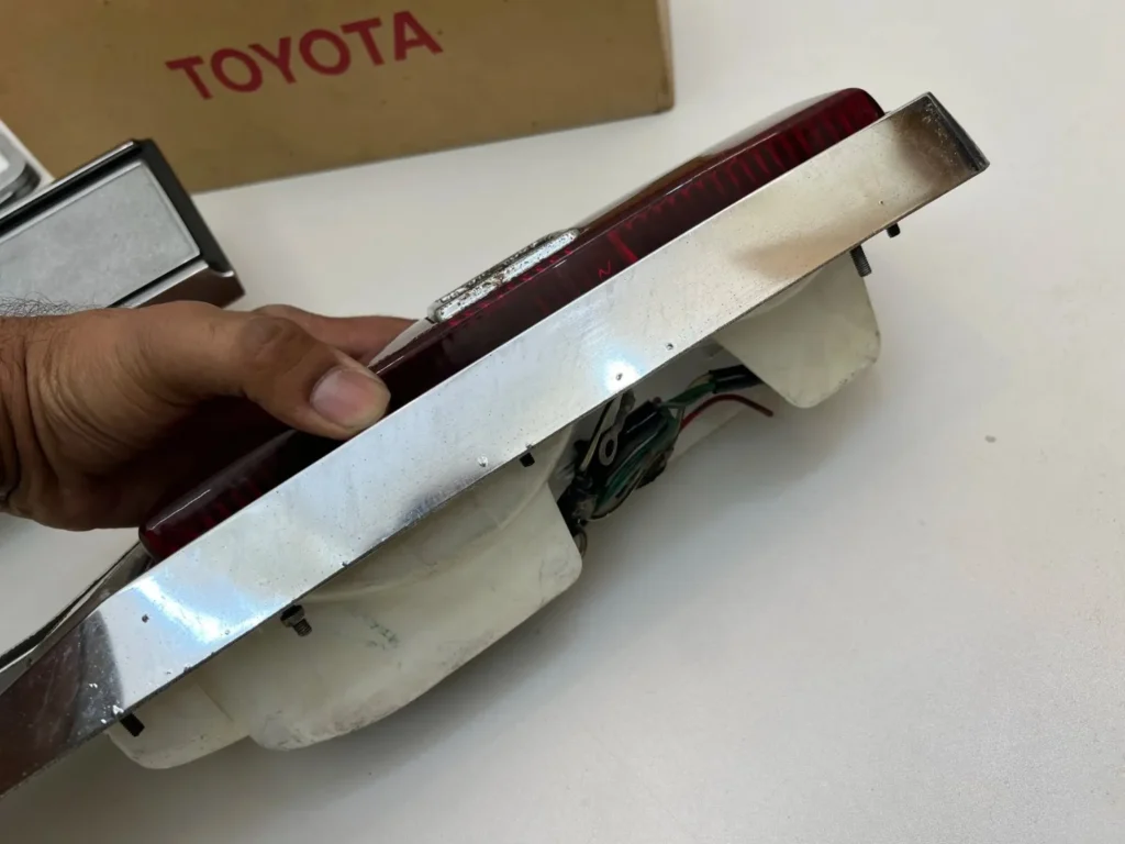 Toyota Corona 1969 RT40 RT4# tail lights pair OEM (12)