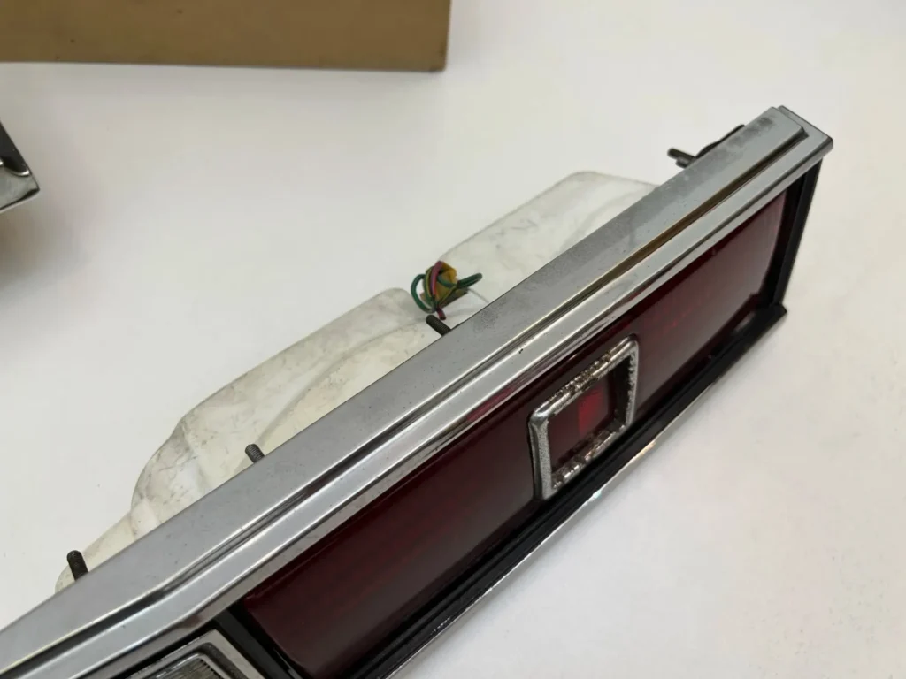 Toyota Corona 1969 RT40 RT4# tail lights pair OEM (15)