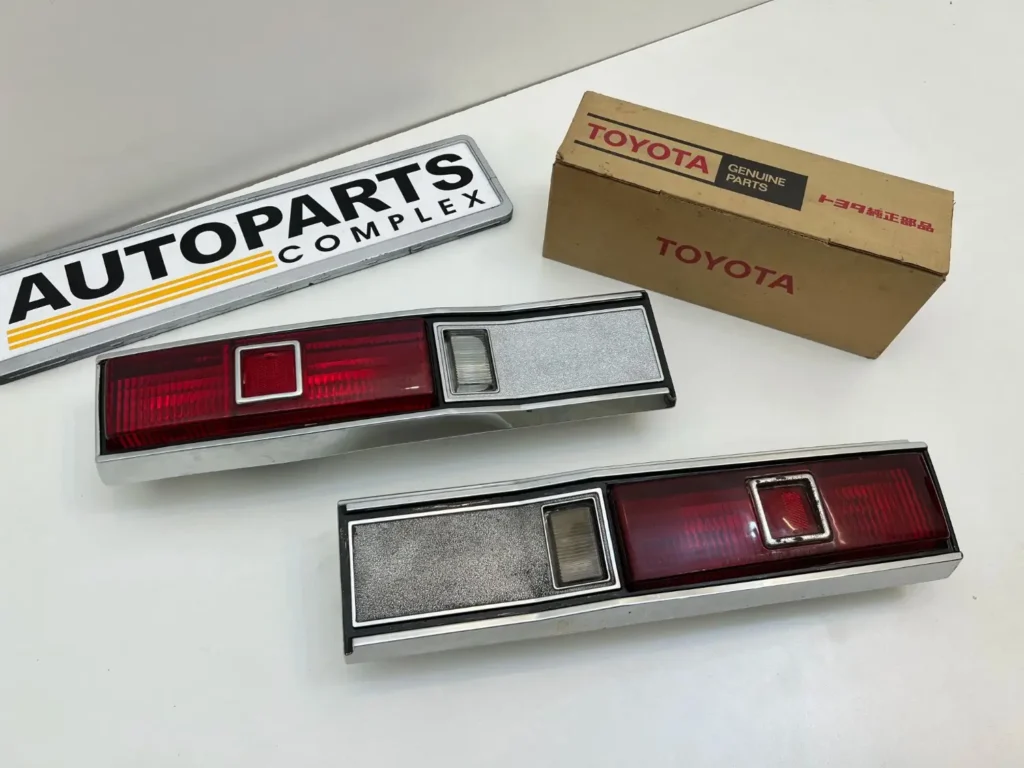 Toyota Corona 1969 RT40 RT4# tail lights pair OEM (2)