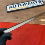 Corolla 1980 1981 GT rear center chrome garnish trim6
