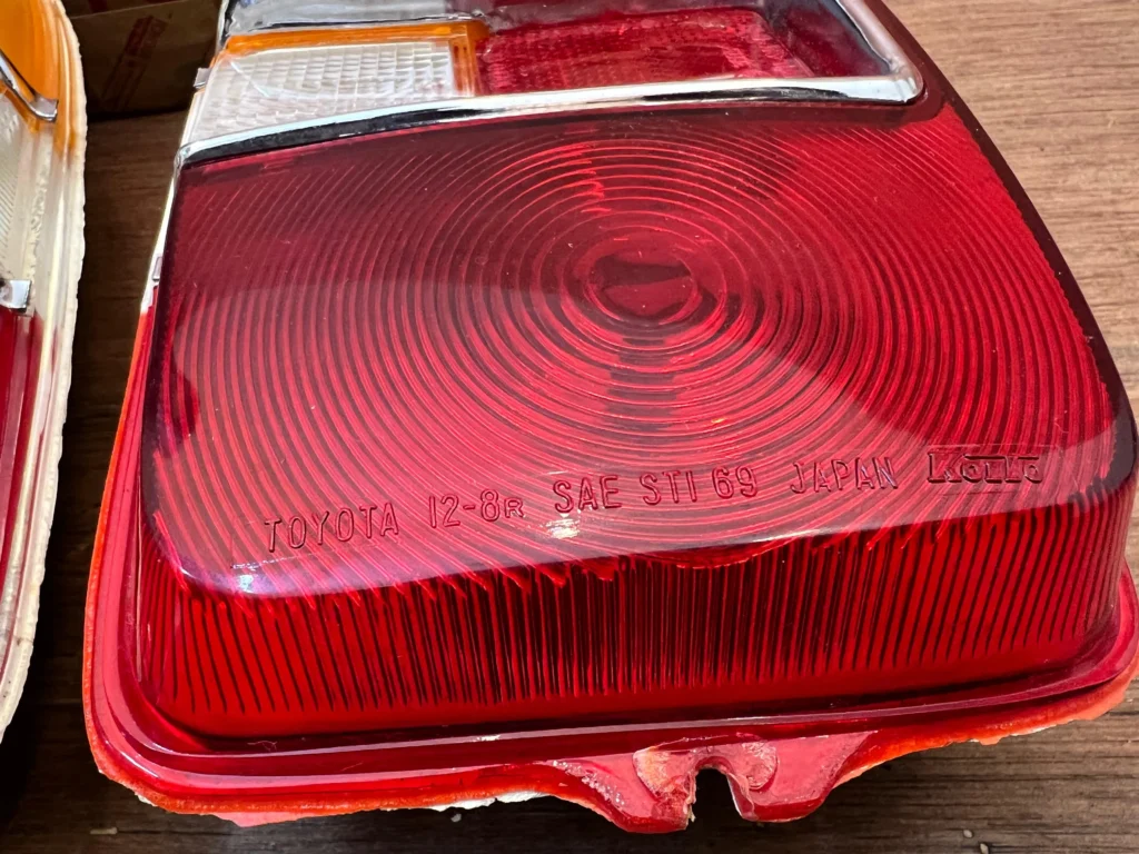 Corolla ke10 ke11 tail lighs pair (11)