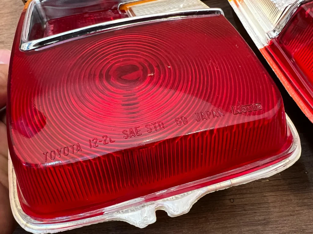 Corolla ke10 ke11 tail lighs pair (3)