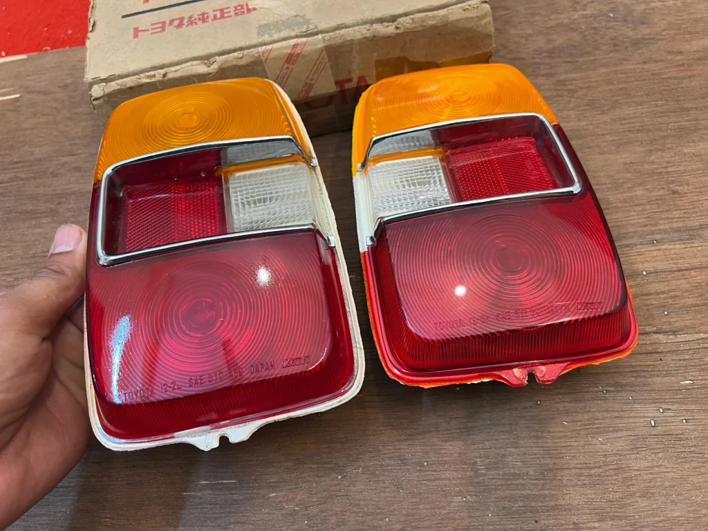 Corolla ke10 ke11 tail lighs pair (7)