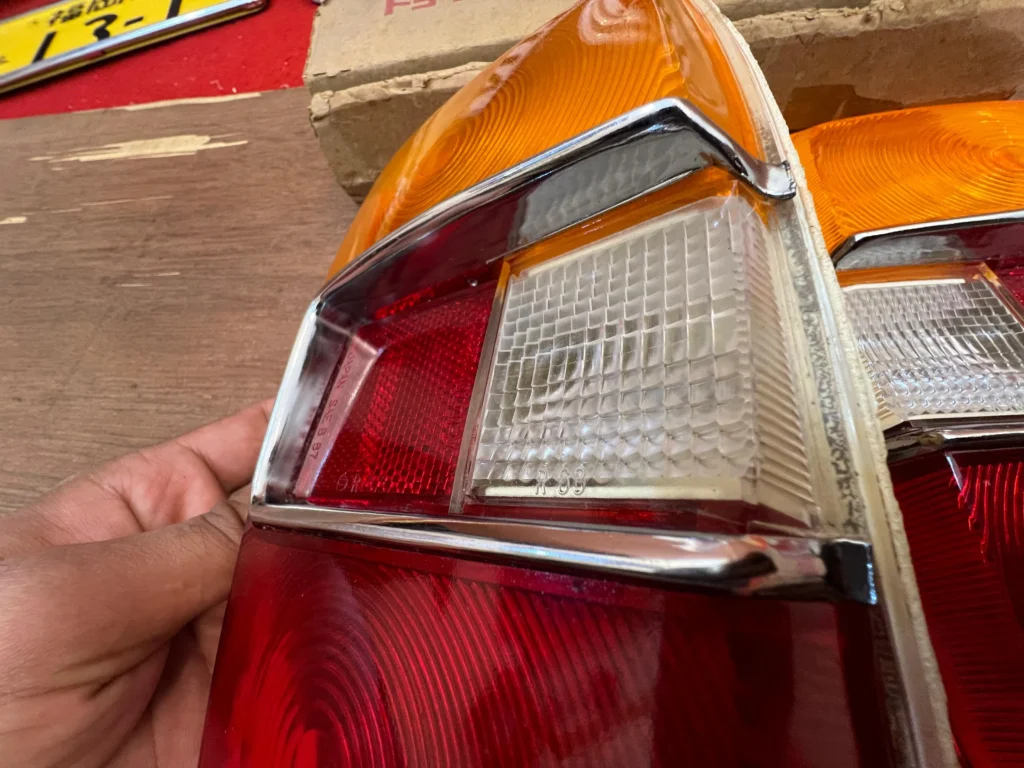 Corolla ke10 ke11 tail lighs pair (9)