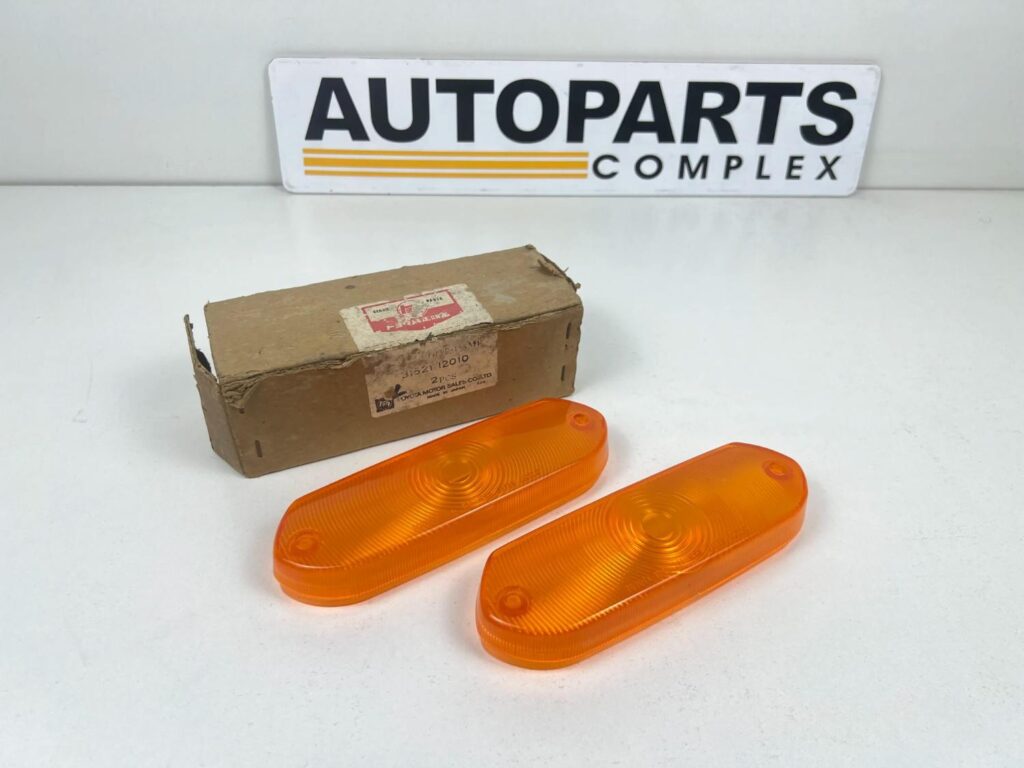 Corolla 1965 - 1969 OEM front bumper indicator lenses (2)