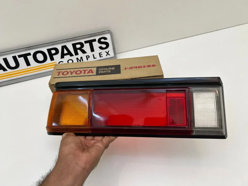 Corolla 1980 1981 Tail light lens (5)