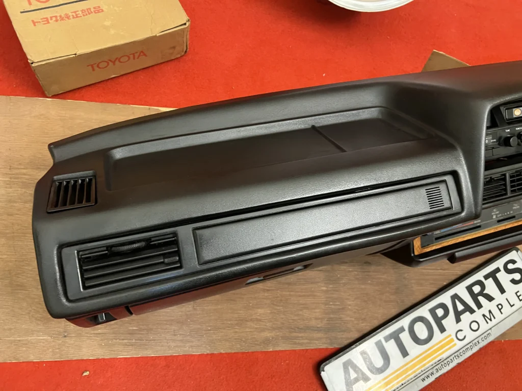 Corolla Ke70 Ae70 RHD JDM complete dashboard (5)