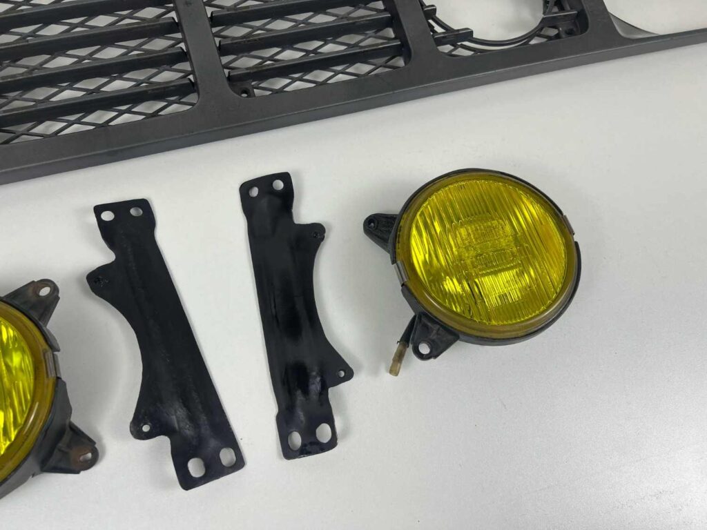 Suzuki JA71 Sj410 JA22 fog lamps grille (Complete kit) (5)