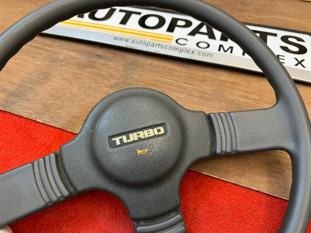 Suzuki samurai SJ410 Sj30 Sj40 Ja22 OEM turbo steering wheel1