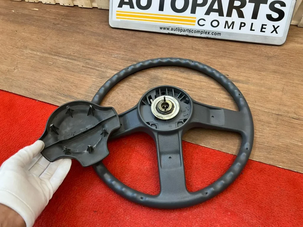 Suzuki samurai SJ410 Sj30 Sj40 Ja22 OEM turbo steering wheel8