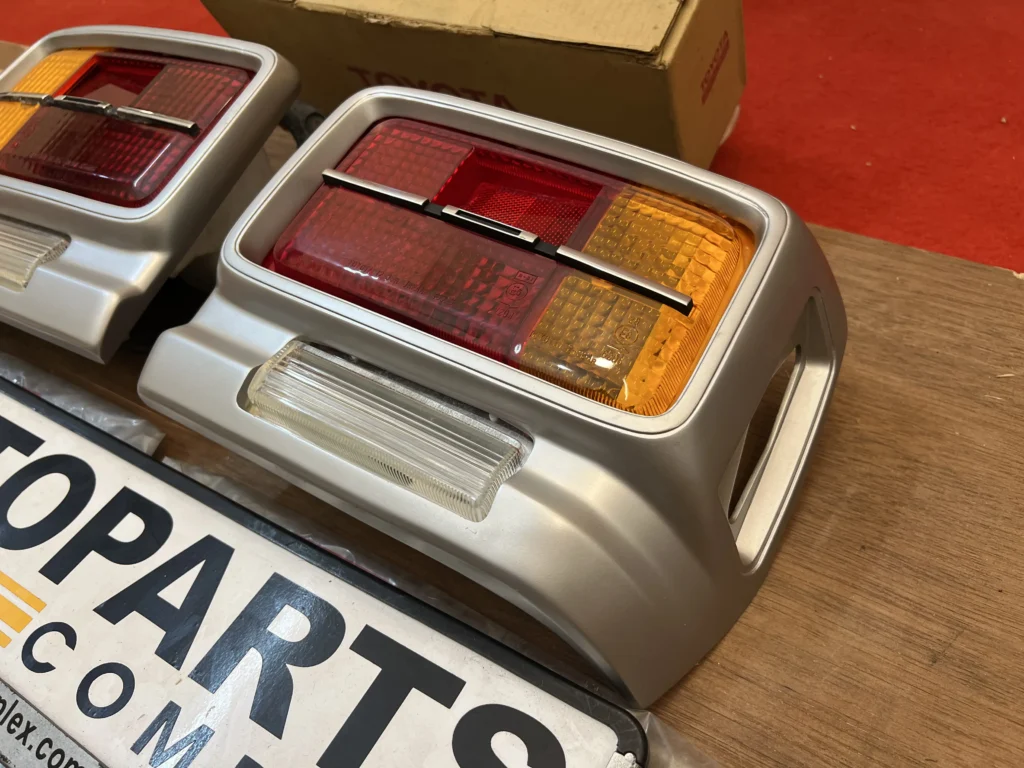 Corolla 1971 1972 KE20 TE21 NOS OEM tail lights (8)