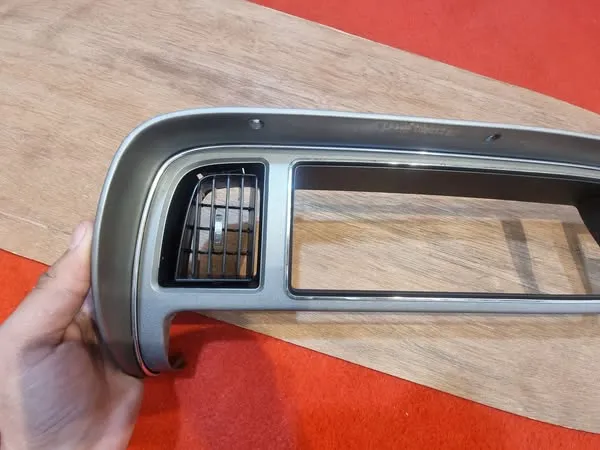 Corona Mark ii 1973 1974 1975 1976 Dash cluster surround bezel 2