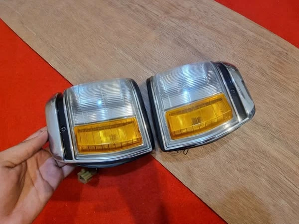 Mark ii 70 series parking lamps pair2