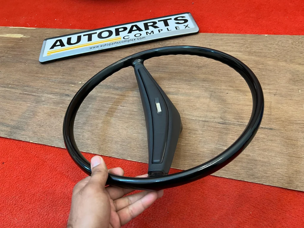 Corolla 1971 1972 Ke20 Ke25 Te27 Te28 steering wheel (1)