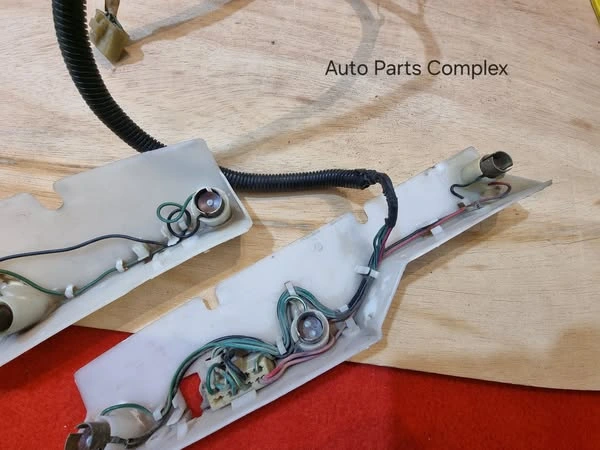 Corolla 1980 1981 tail light bulb colder covers with harness 5