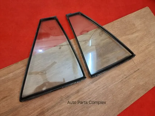 Corolla 1980-83 Ke70 Te72 wagon quarter window glasses with rubber seals 1