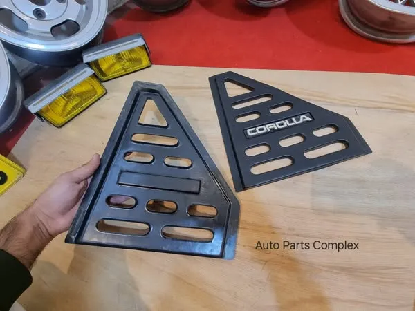 Corolla 1980-83 Sedan quarter window louvers (old stock Taiwan made) 3