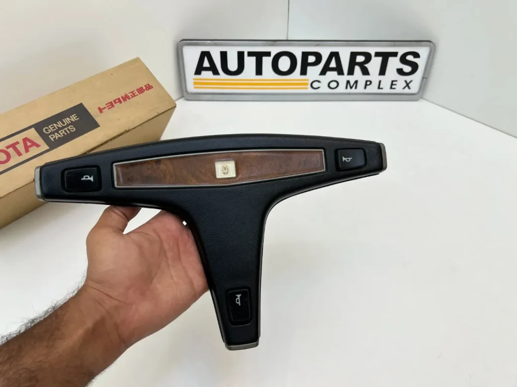 Cressida Mx32 Rx30 Mx41 1976 - 1979 Steering wheel horn pad (2)