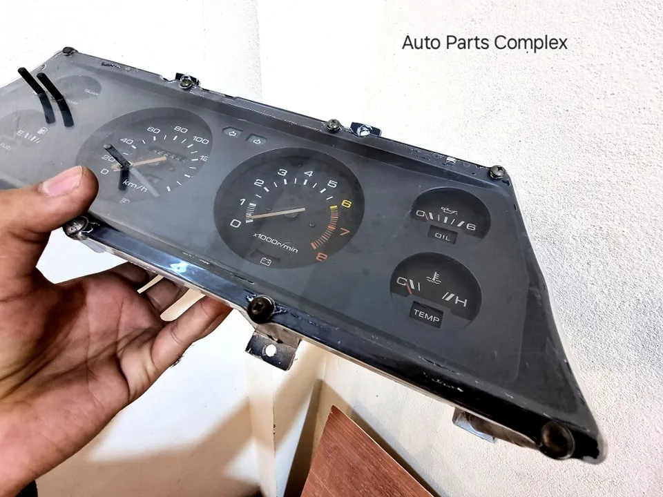 Datsun sunny 120y B310 JDM dash cluster (1977-81)4