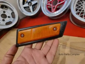 Datsun sunny 120y b310 1977-81 fender indicator right side 1