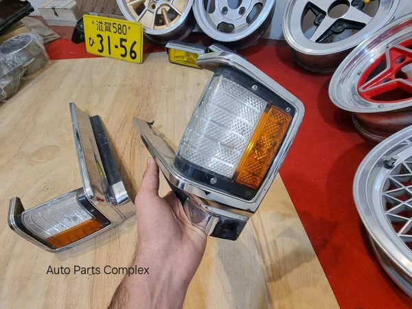 Gx51 cresta headlight bezels 2