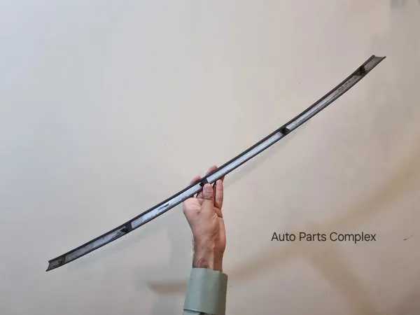 Headliner rear trim moulding Corolla 1980-83 ke70 Te722