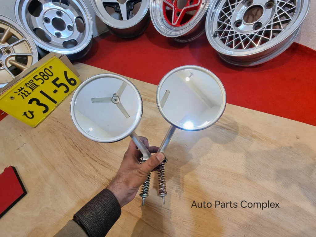 Mitsubishi Colt Galant GTO fender mirrors in nearly new condition 4