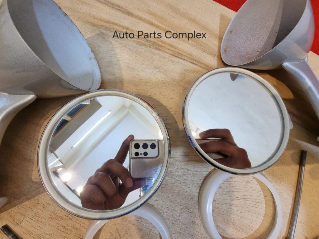 Mitsubishi Colt Galant GTO fender mirrors in nearly new condition 6