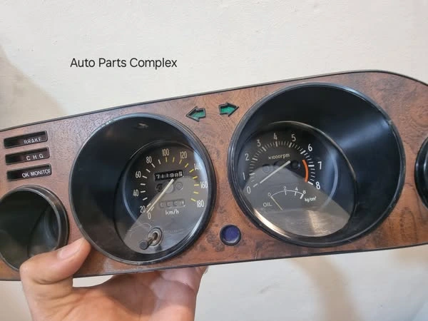 Toyota Carina GT 40 series 1977 - 1980 Dash cluster with Panel (Ra4 Ta4) 2
