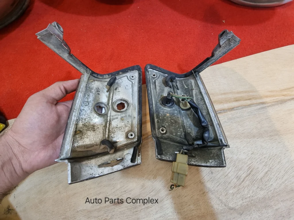 Toyota Mark ii Gx61 Mx63 Mx61 hardtop parking lamps 5